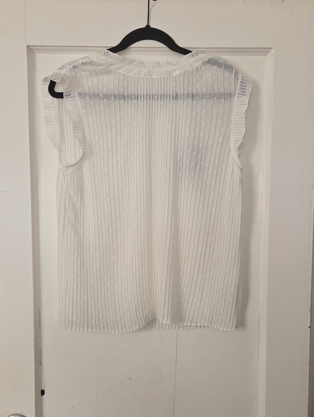 Adrianna Papell White Sleeveless Pleated Sheer Blouse